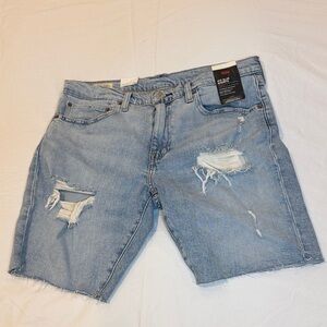 Woman’s Levi’s 412 Slim Stretch Distressed Denim Shorts Size 34 NWT